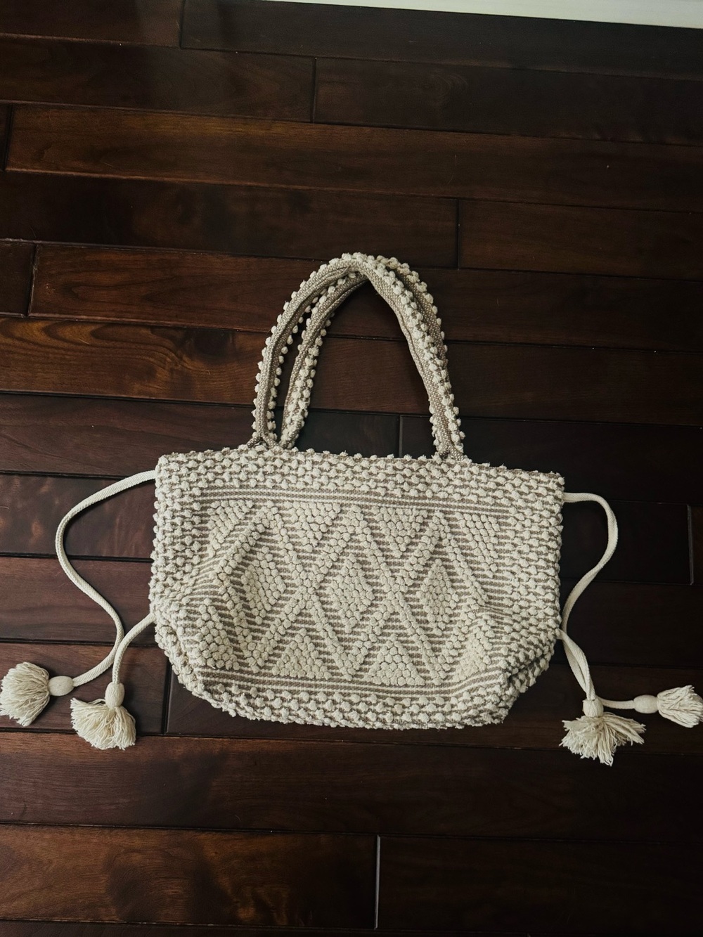 Handwoven Macramé Tote Bag in Cream